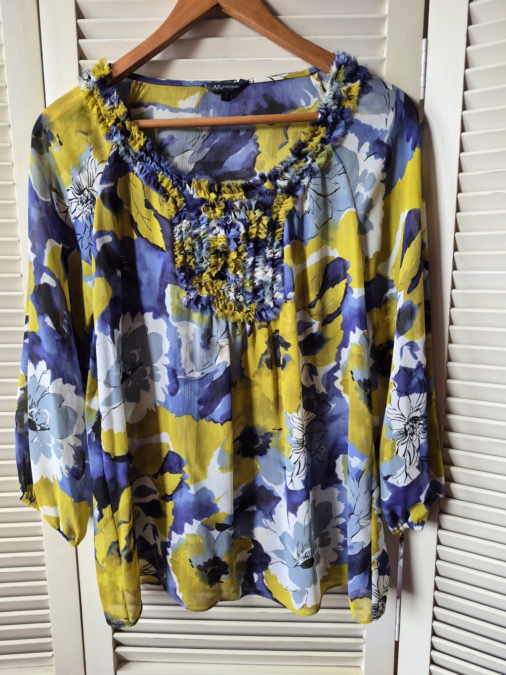 Anne Klein Sheer Floral Top Size XL